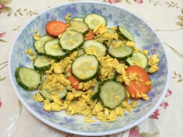 黄瓜炒鸡蛋