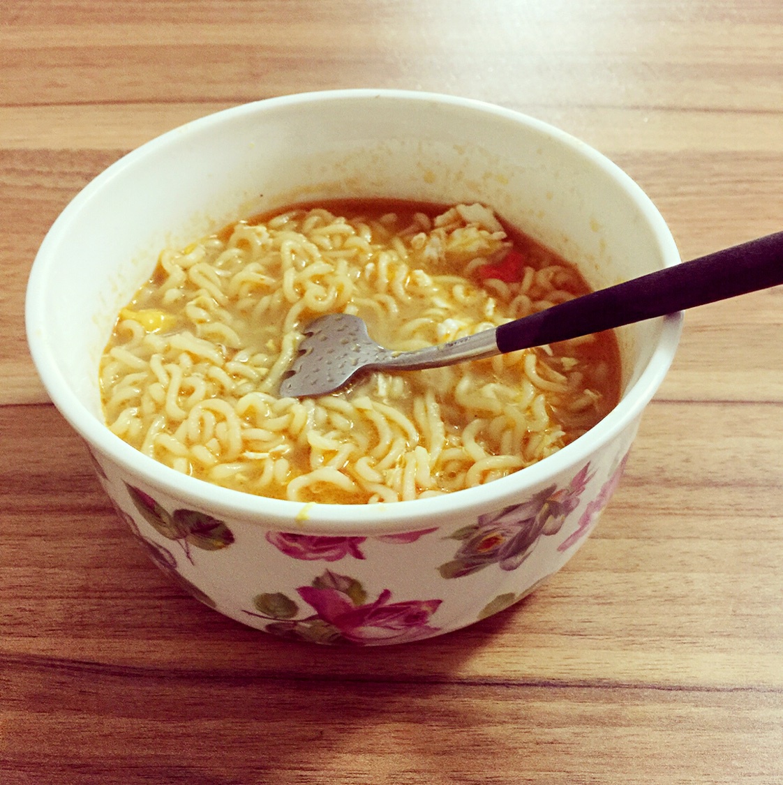 满足食欲的深夜秘密 森系浓香泡面