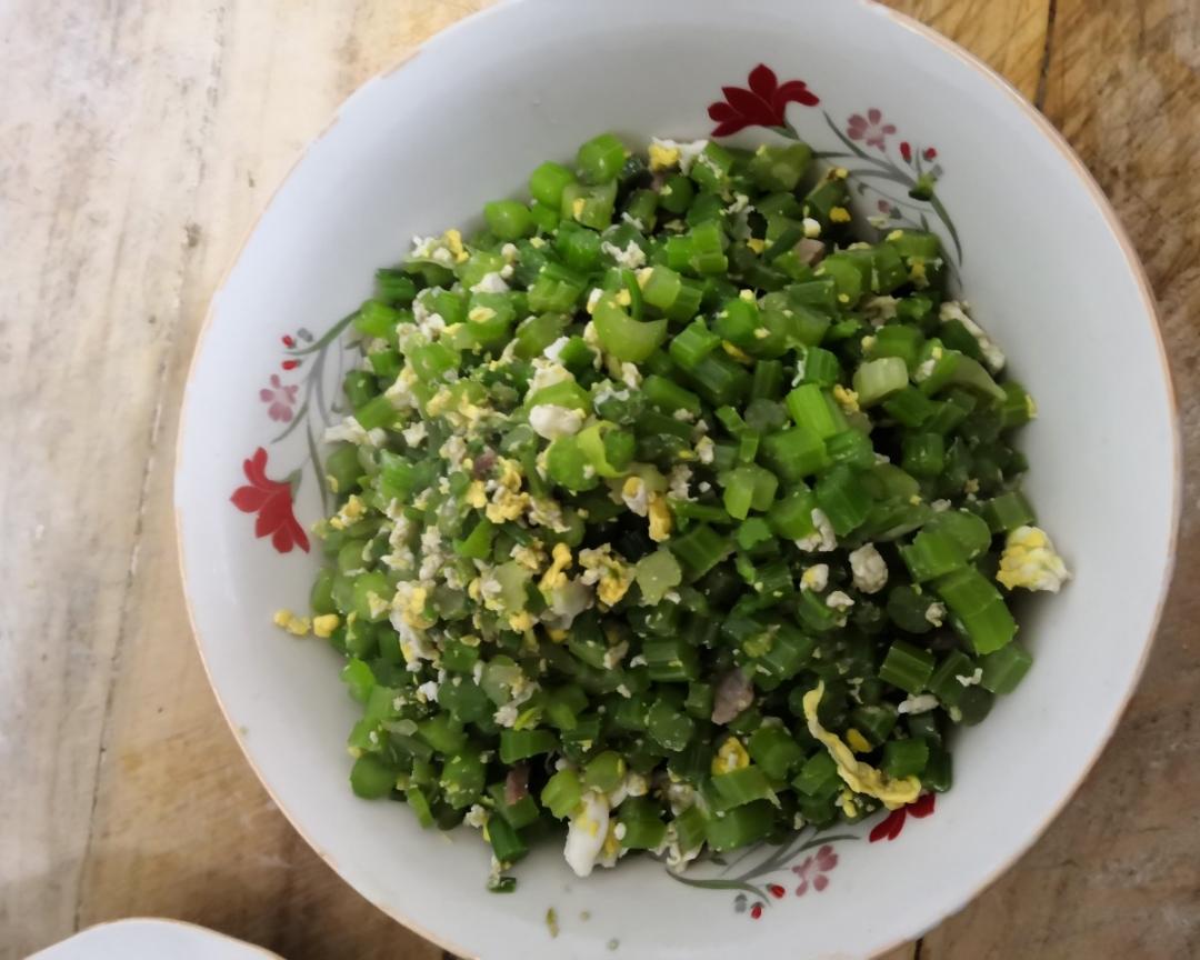 拯救挑食的“芹菜鸡蛋末”