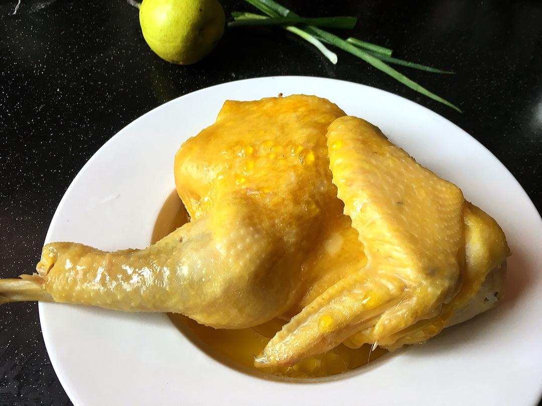 奥莉麻麻做的香菇黑木耳蒸鸡