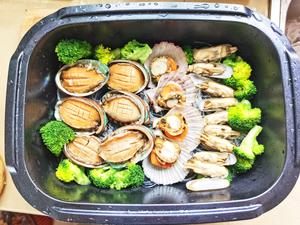 🔥超级诱惑的蒜香黄油海鲜大咖锅🦐🦐🦐的做法 步骤10