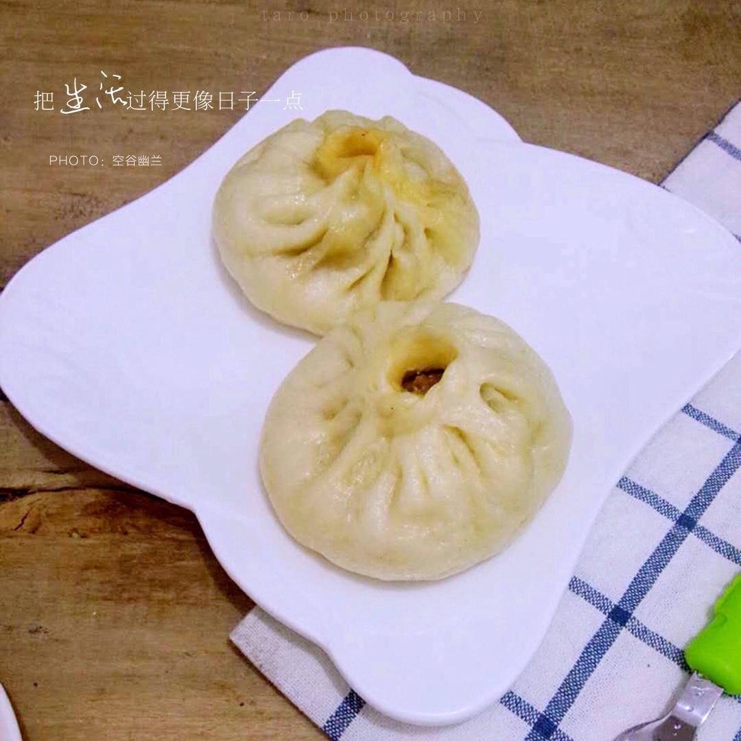 香辣牛肉小笼包