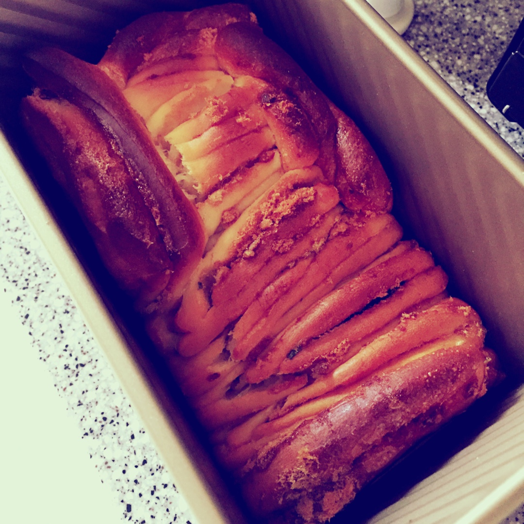 手撕千层肉松面包