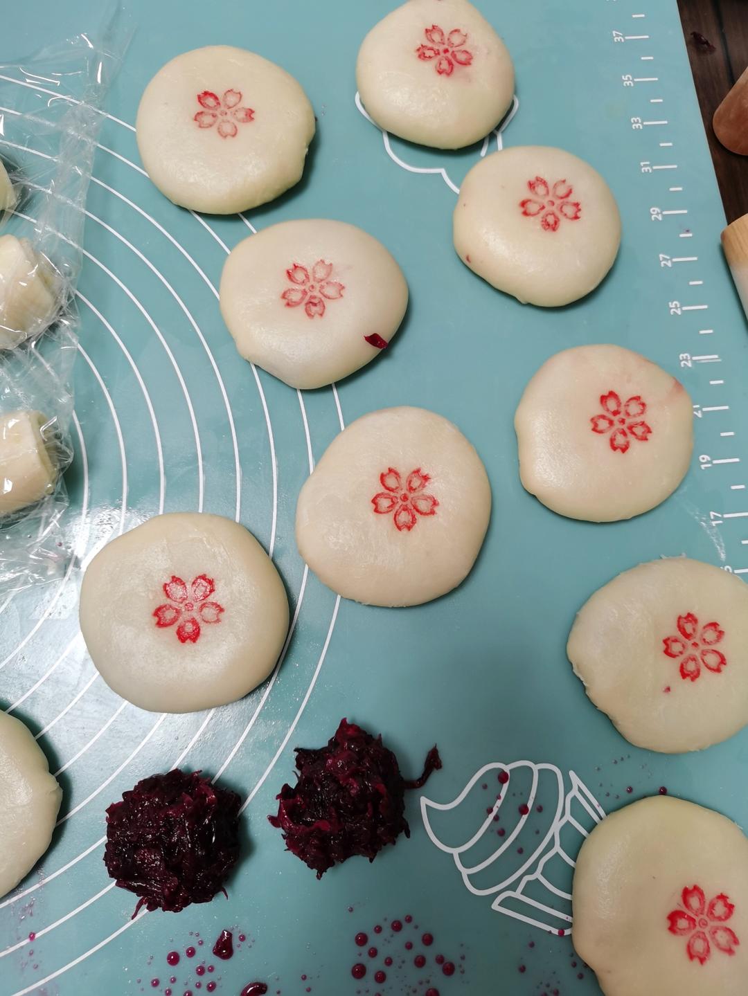 中式酥皮点心第六弹——香气扑鼻0差评的玫瑰鲜花饼，附玫瑰花酱的做法哦～