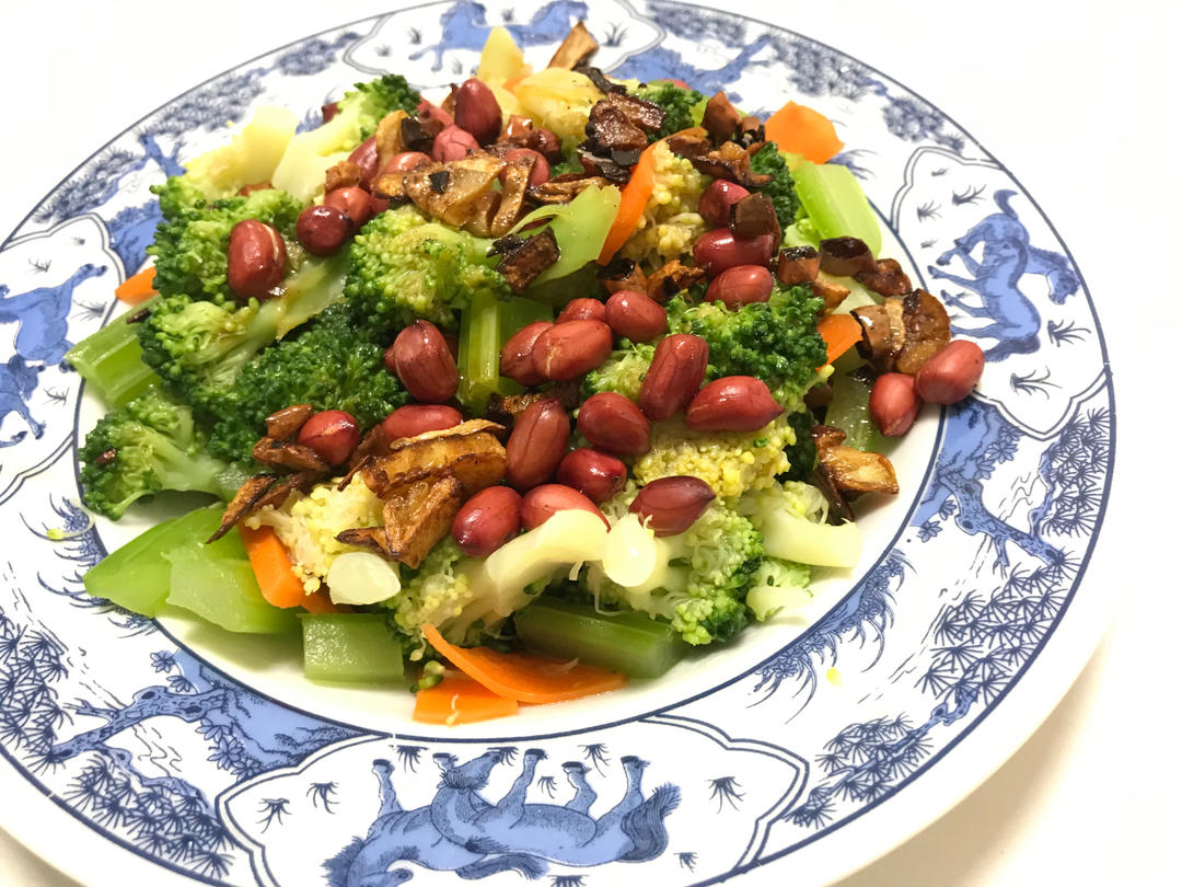 凉拌西兰花-辣的