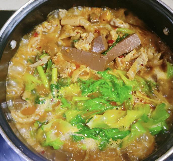 香辣牛杂煲