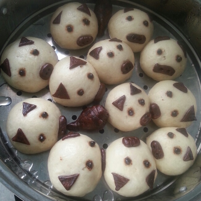 可爱的小猪豆沙包