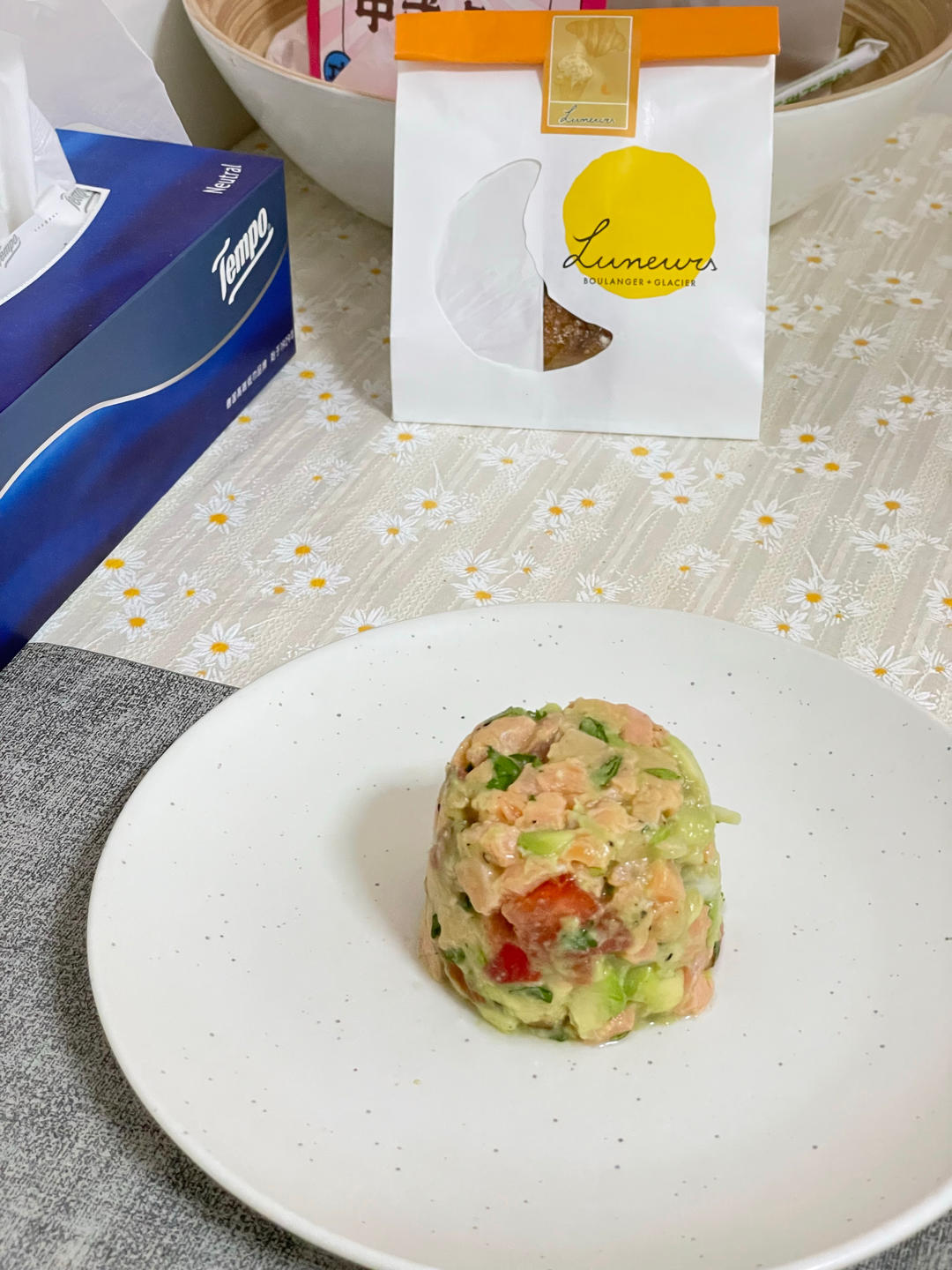 三文鱼塔塔 Salmon Tata with Avocado