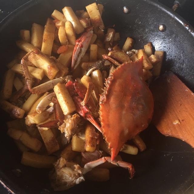 姜葱青蟹炒年糕