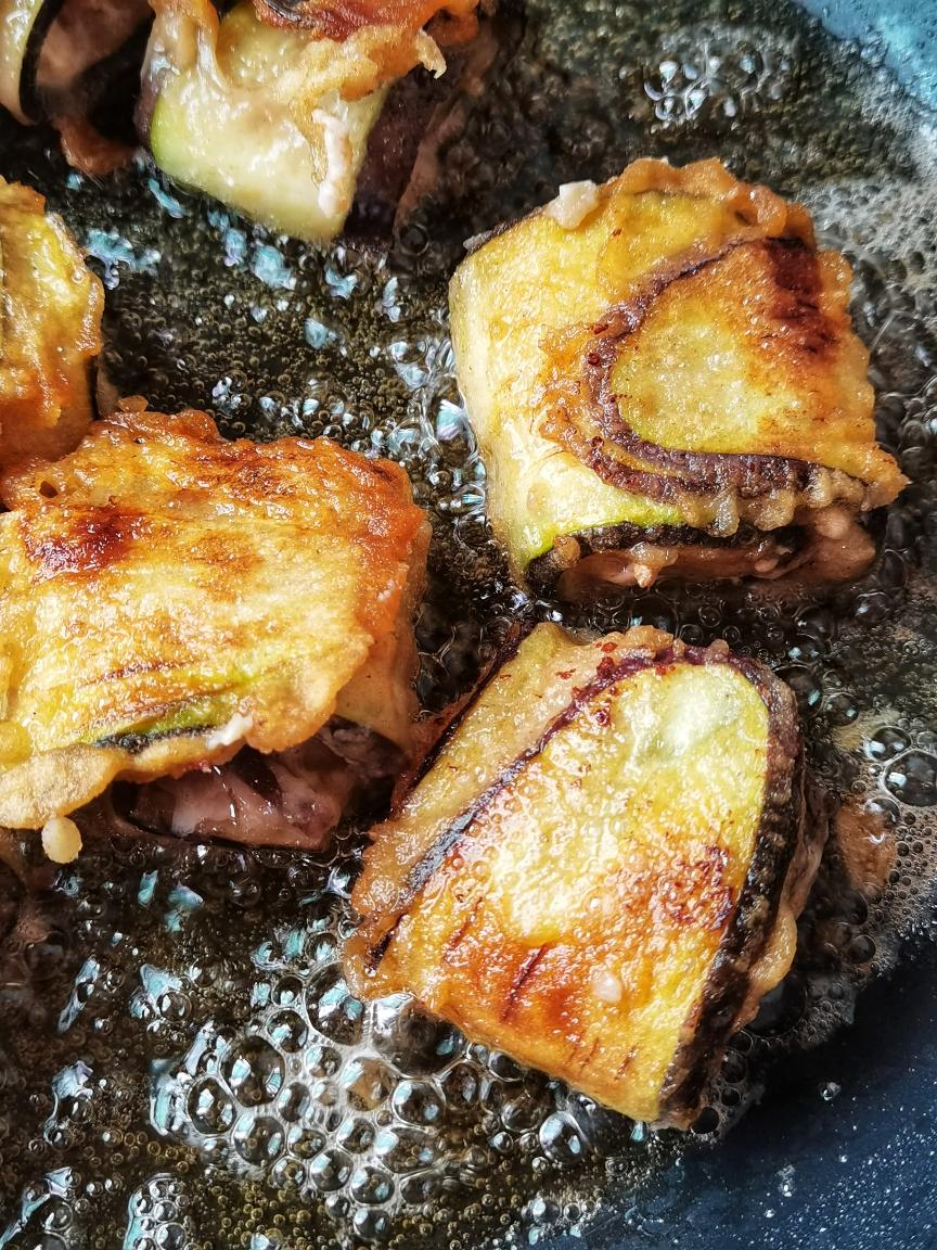 【酥香🍆炸茄夹的做法步骤图，怎么做好吃】小赖同学的干饭日常_下厨房