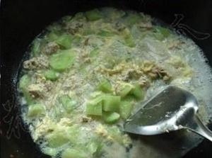鸡肉丸子黄瓜汤的做法 步骤4