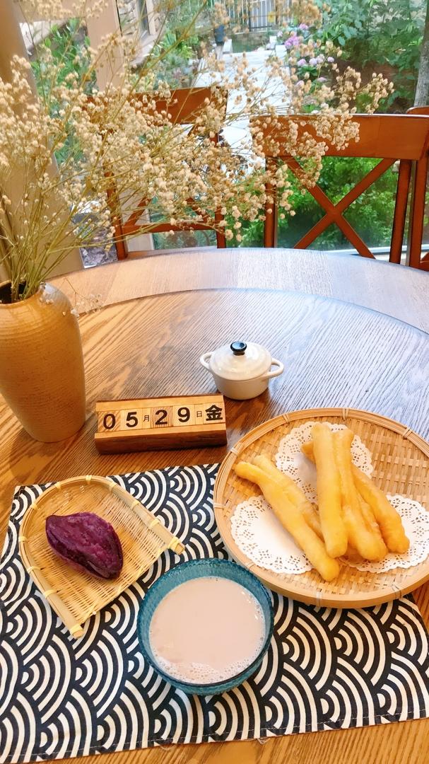 这些天，我炸油条的技术越来越炉火纯青了