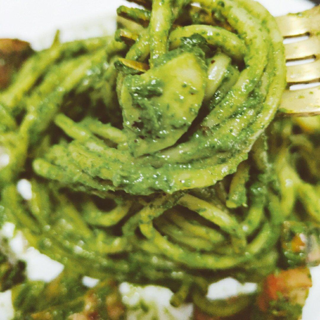 减脂版:菠菜奶油培根意面