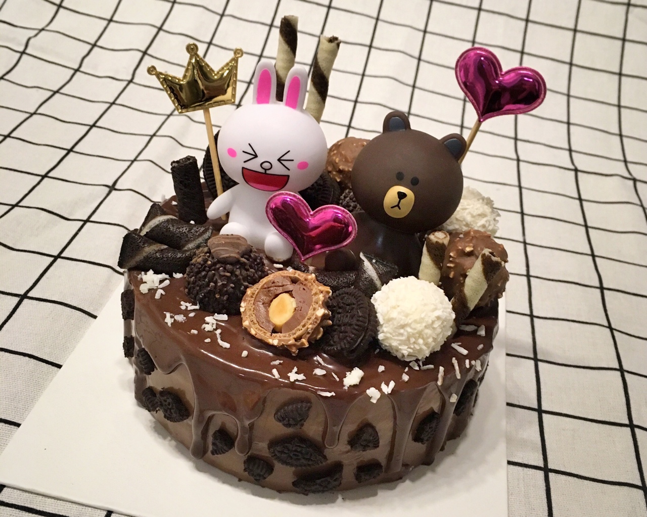 巧克力慕斯蛋糕  可妮兔布朗熊蛋糕的做法