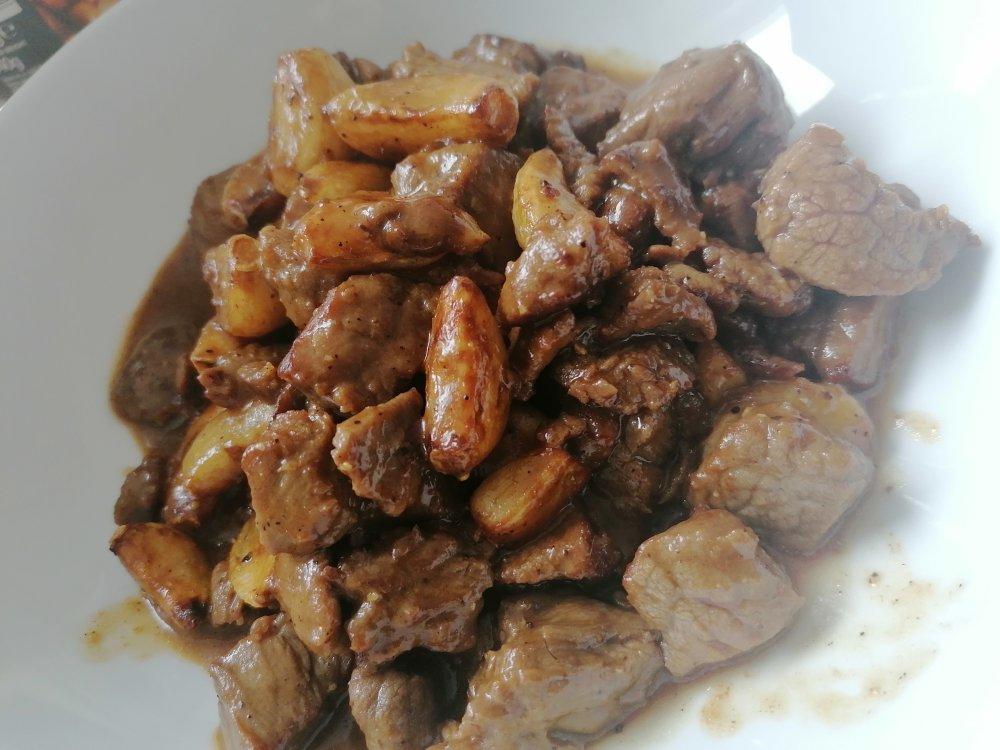 黑蒜子牛肉粒