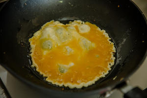 豌豆尖鸡蛋汤的做法 步骤3