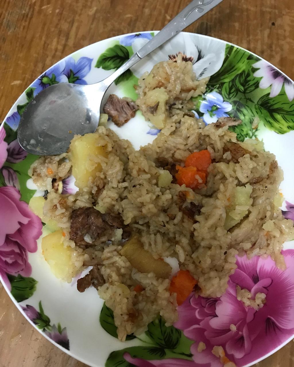 喷香排骨焖饭（爆好吃）