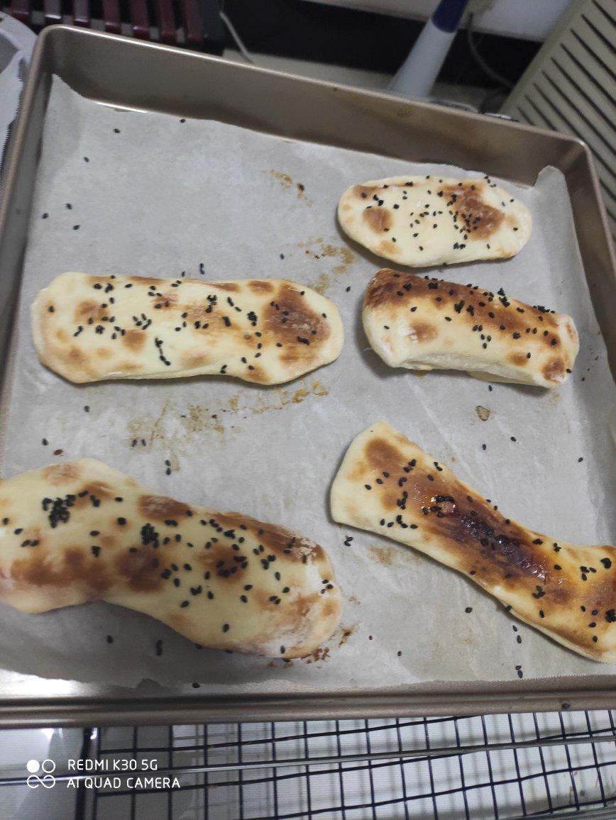 不用发面，简单易做，酥脆可口的空心糖烧饼