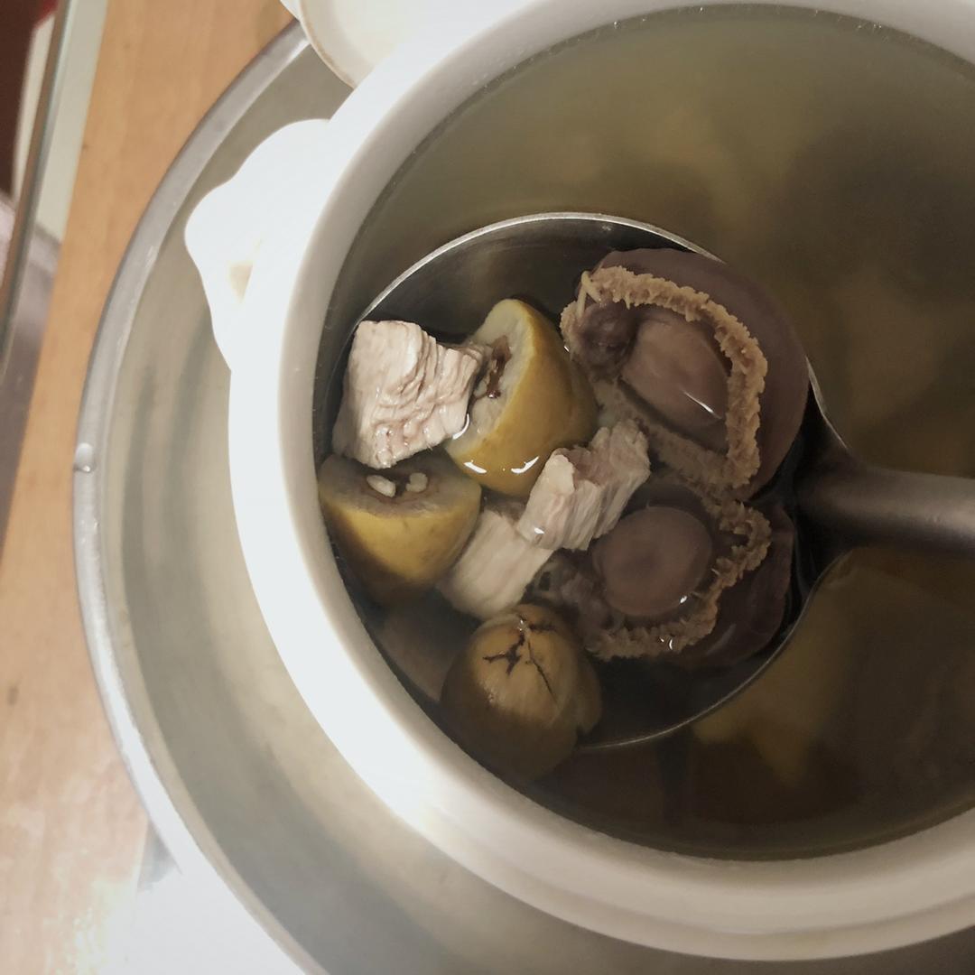 青橄榄鲍鱼炖瘦肉