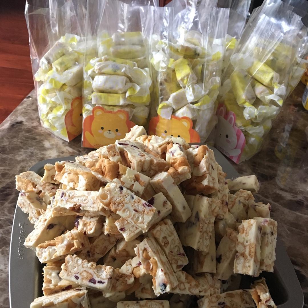 蔓越莓牛扎糖沙琪玛