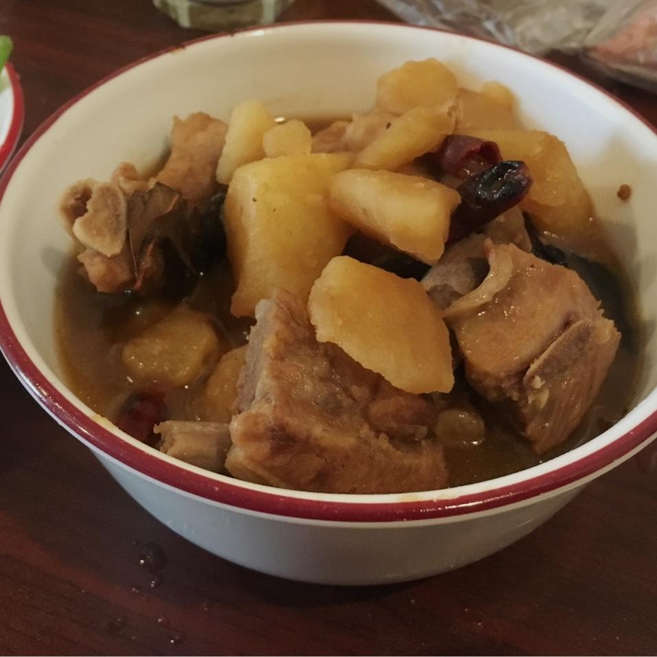 红烧排骨土豆