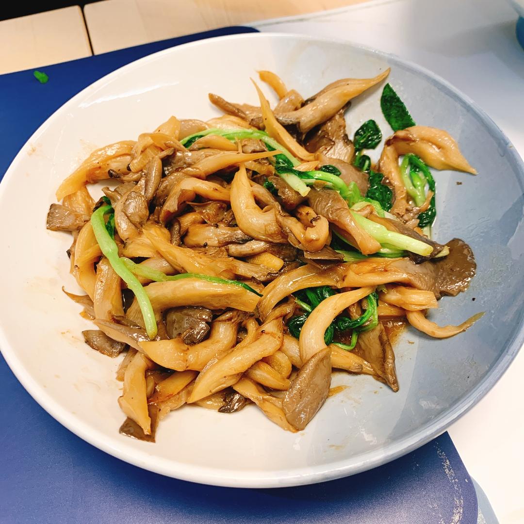 酱烧平菇，素菜荤烧口感超棒！