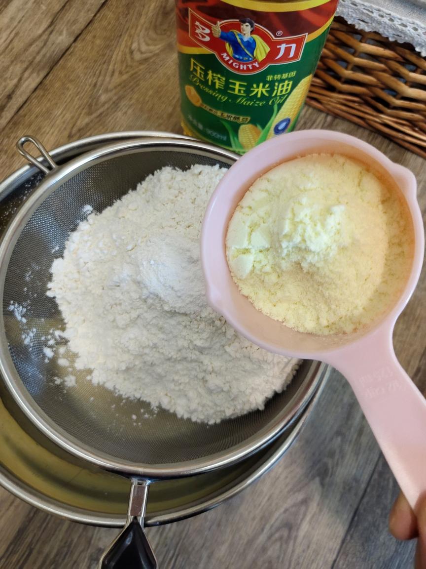 纯奶手撕吐司的做法 步骤1