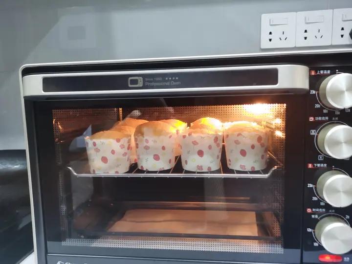 戚风小纸杯蛋糕