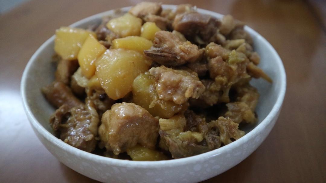 土豆焖鸡腿
