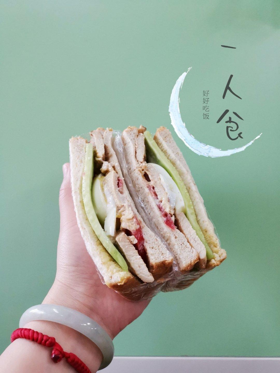 鸡胸肉三明治
