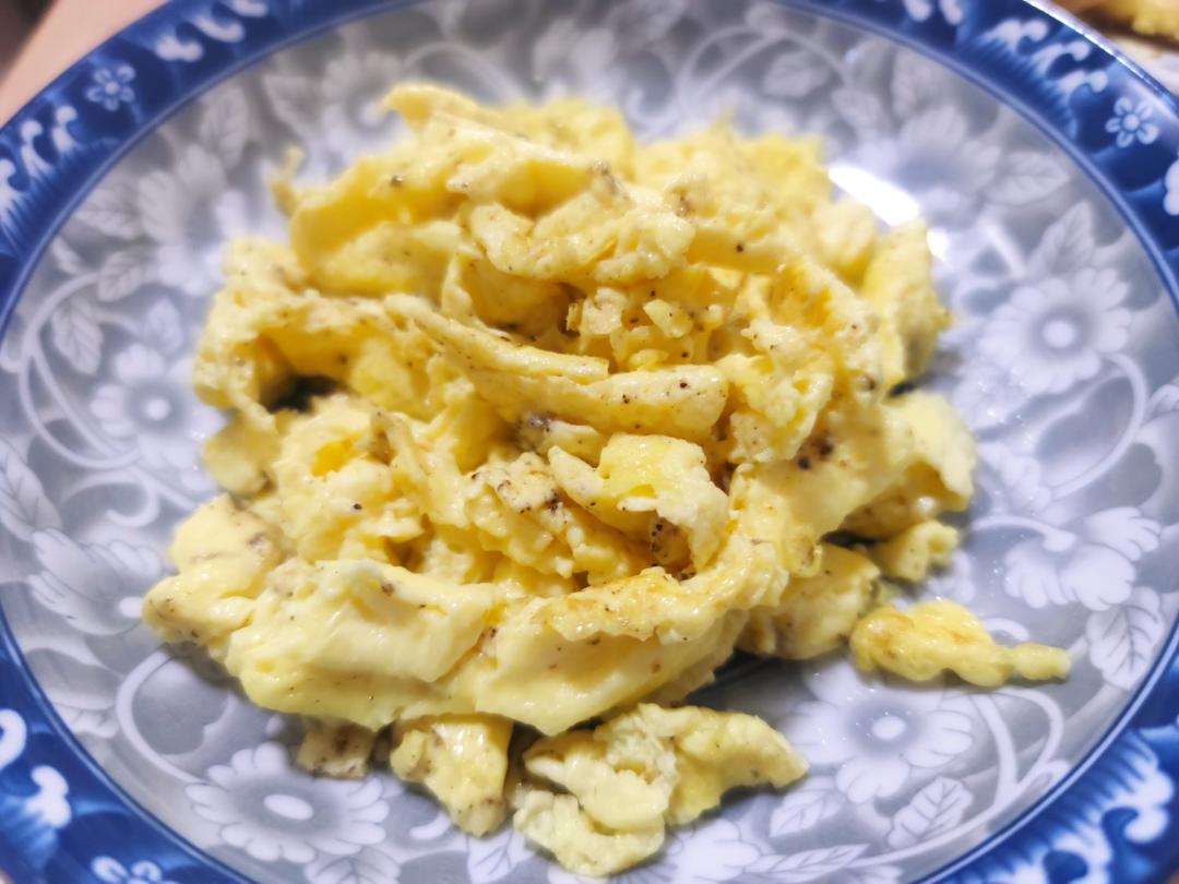 牛奶炒蛋