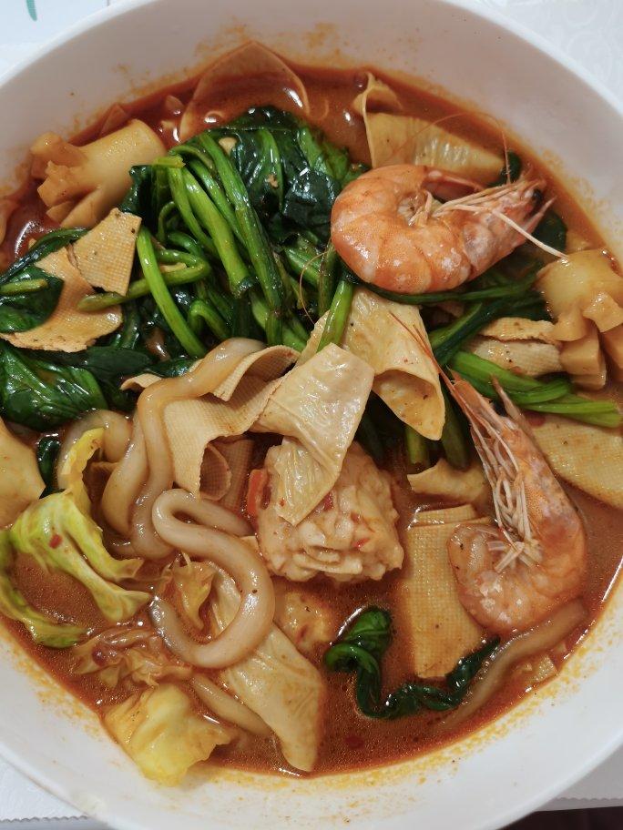 好吃到汤都喝光的「麻辣土豆粉」