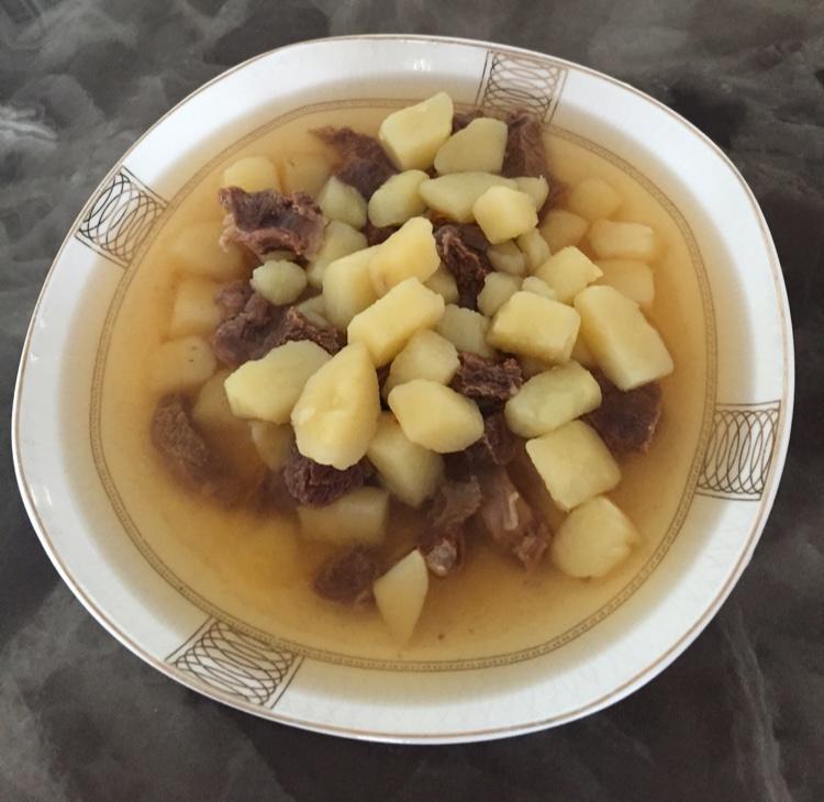 土豆炖牛肉