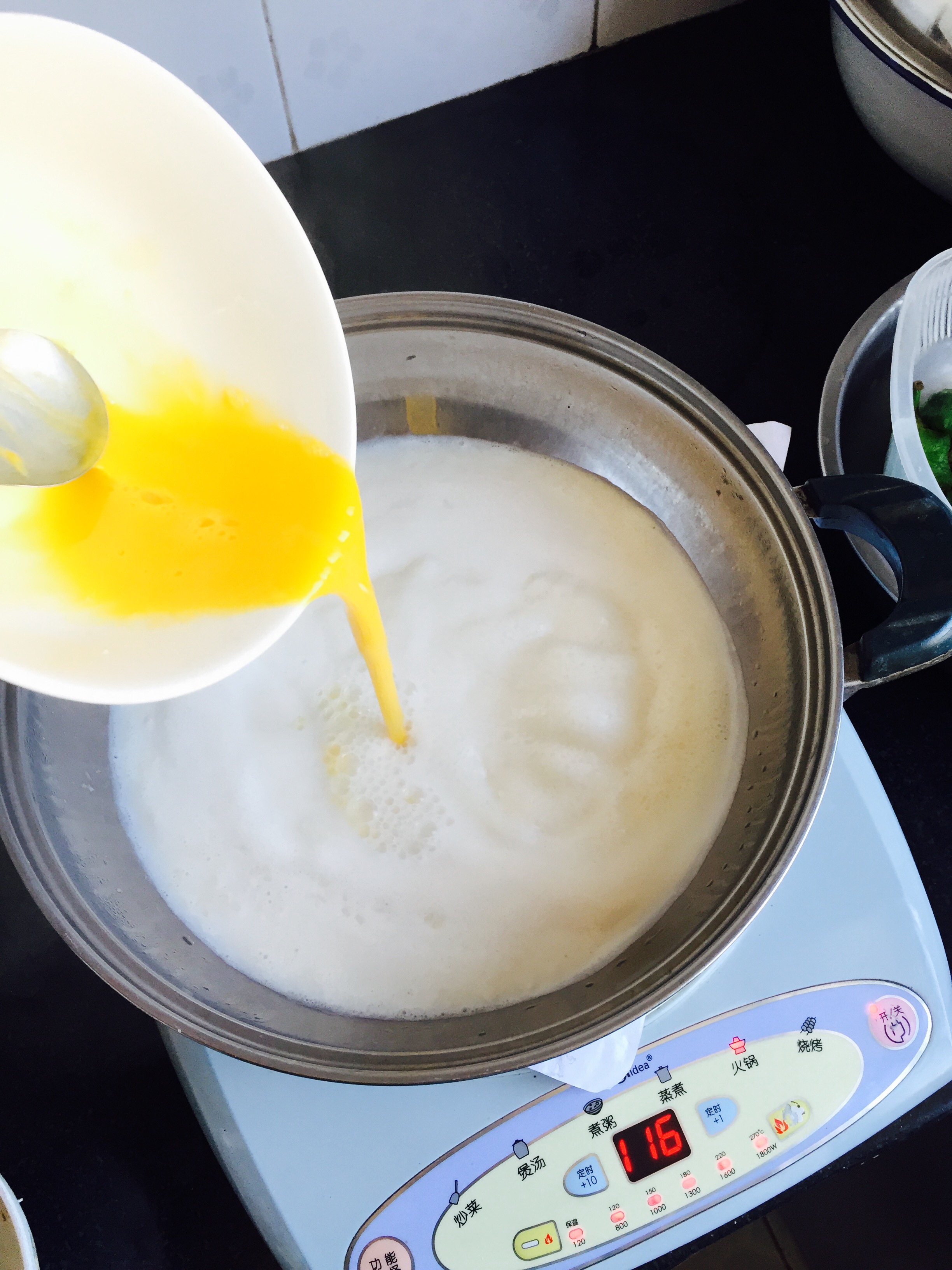 牛奶鸡蛋醪糟汤的做法 步骤5