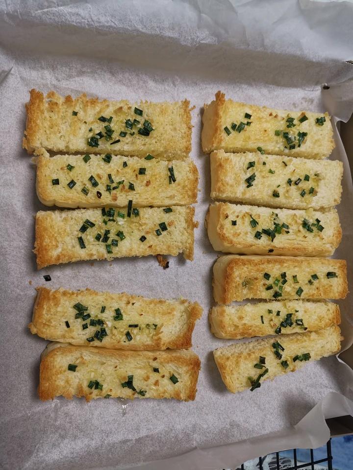 蒜香烤面包片