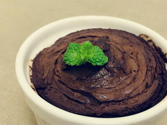 可可大地-15分钟的爆浆巧克力盆栽蛋糕-用料少、易操作、颜值高、味道好-新手友好版烘焙的做法