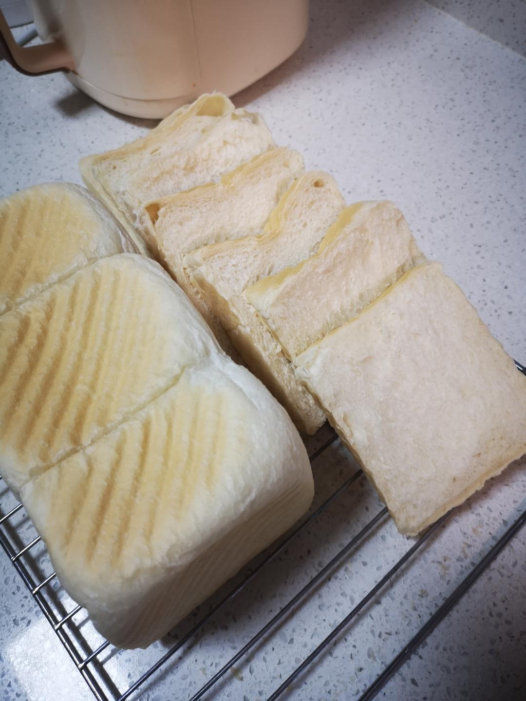 橄榄油白白吐司--无蛋无奶