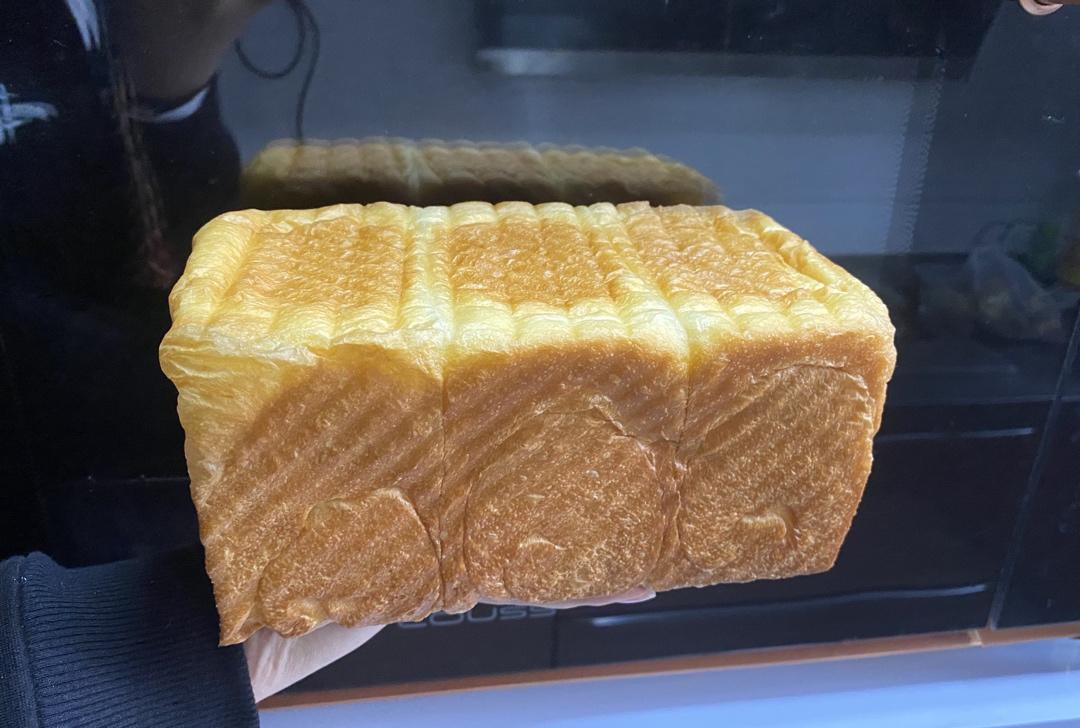 好吃到犯规的网红「生吐司」