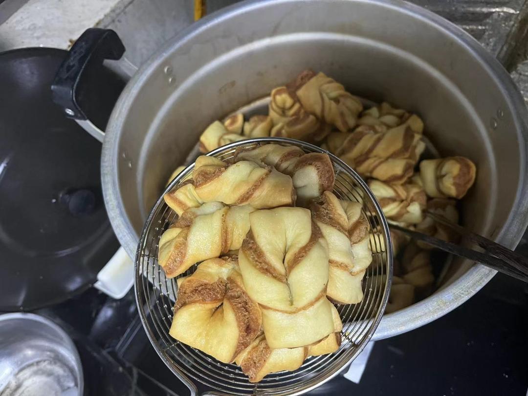 炸油果子~软酥香甜宝宝爱吃（内有视频）