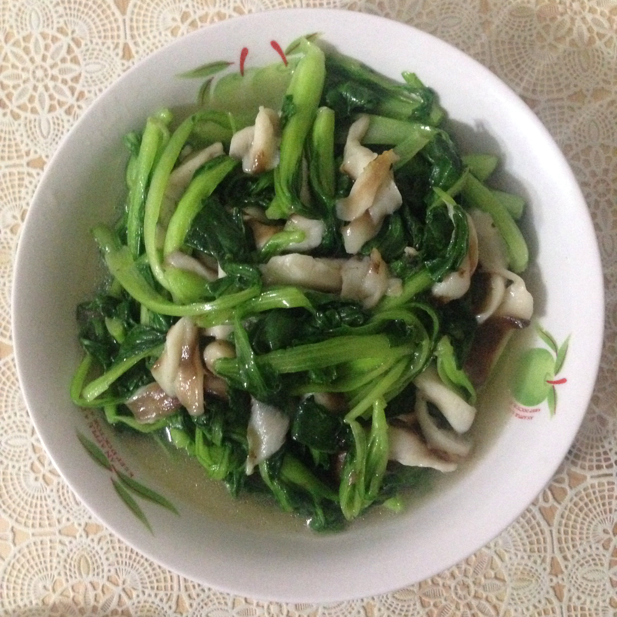 慢慢慢悠悠10做的香菇炒鸡毛菜