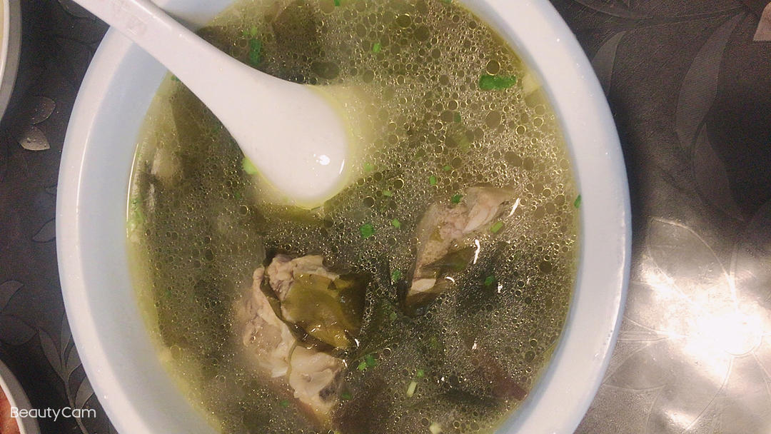补钙牛肉裙带菜汤