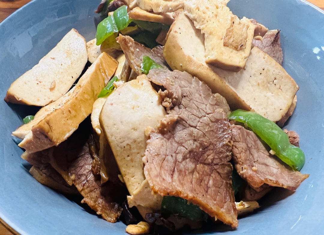 青椒牛肉炒豆干