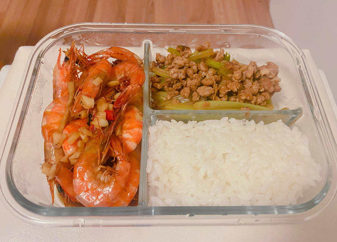 芹菜炒肉
