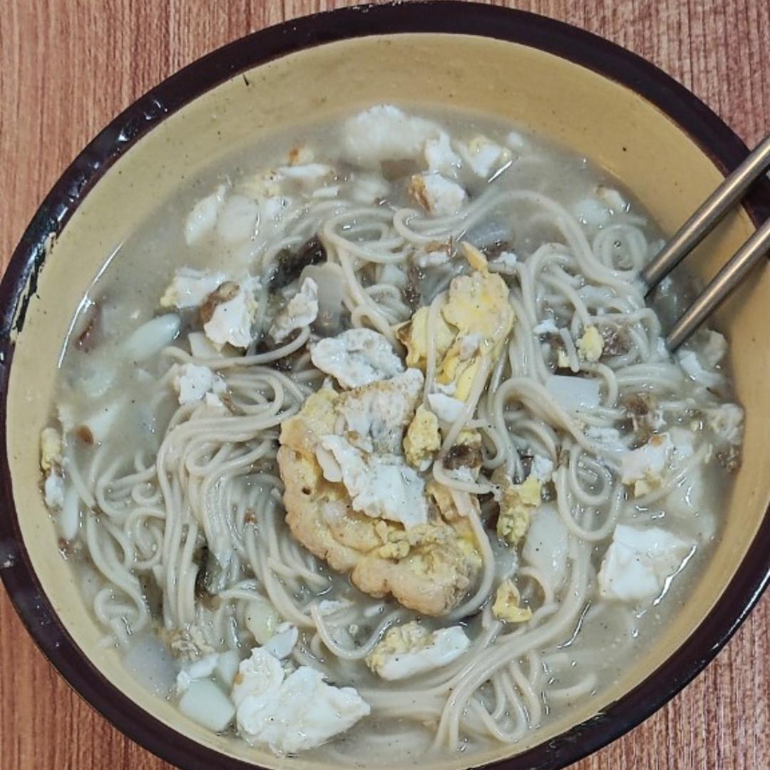 这味道太绝了❗️吃不腻的荷包蛋榨菜汤面～