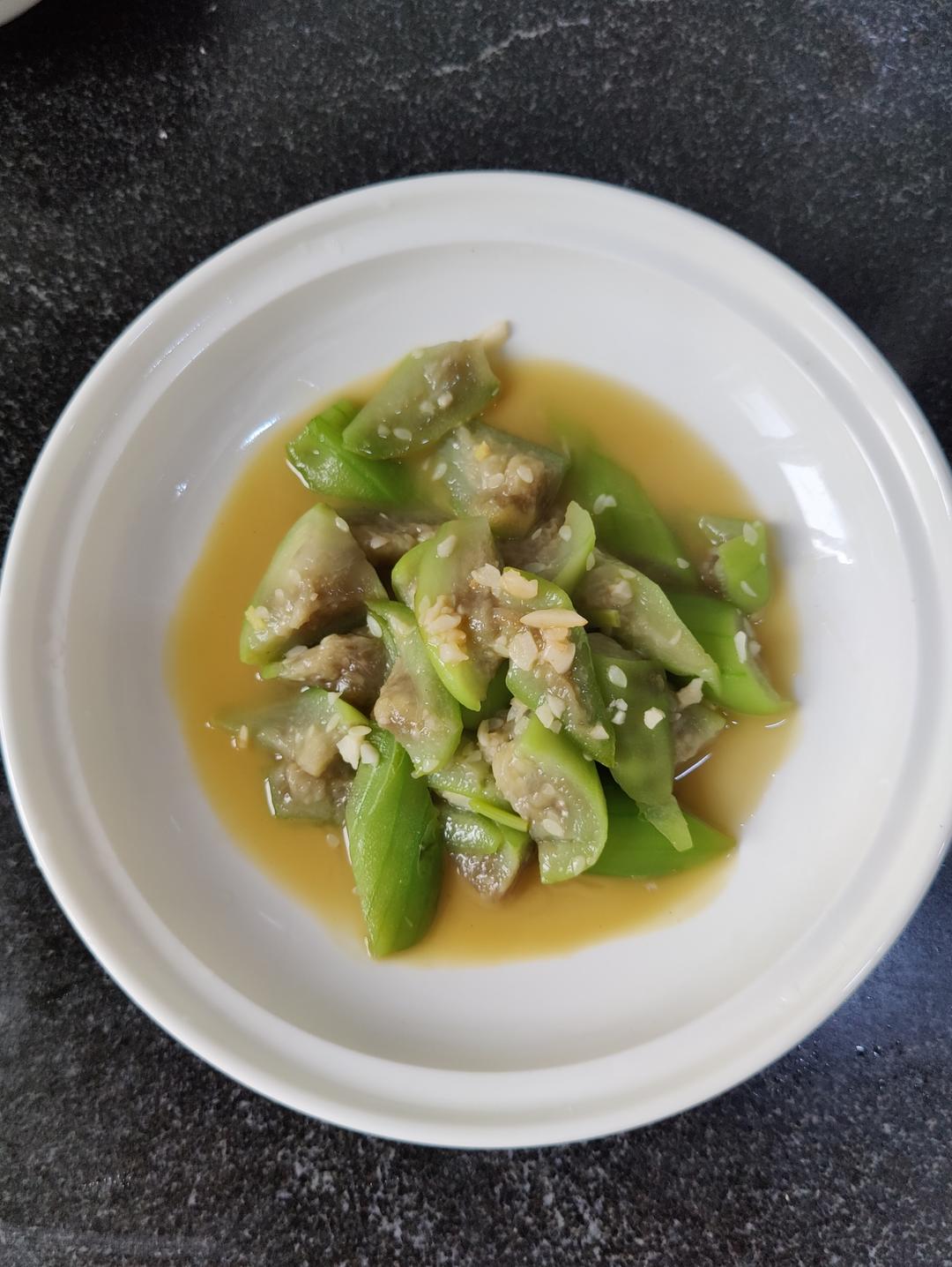 素炒丝瓜|这样做绝了！简单又好吃！