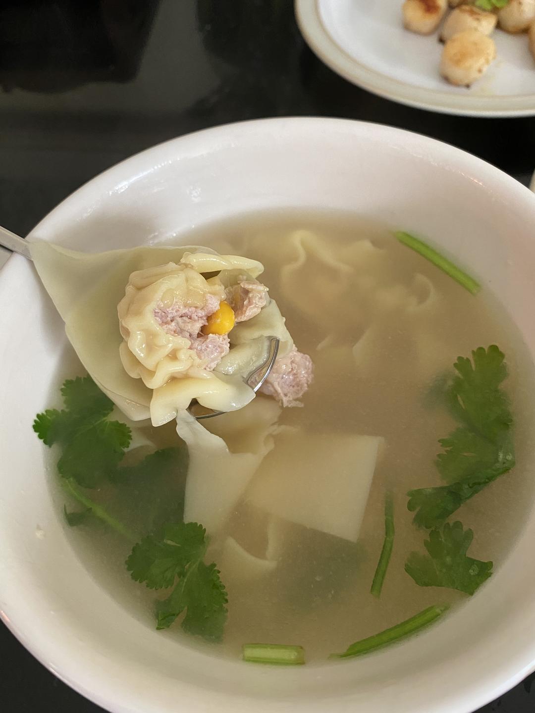 肉末虾仁玉米馄饨