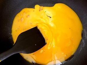 西红柿鸡蛋炒面的做法 步骤2