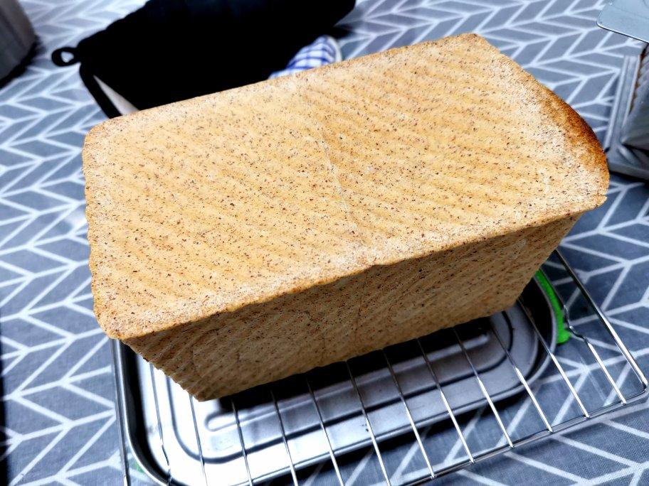 【健康烘培】超低卡黑全麦吐司