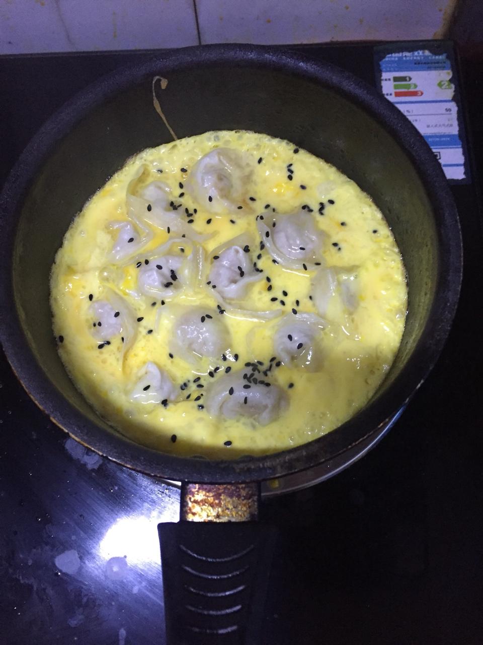 小羽私厨之抱蛋煎饺