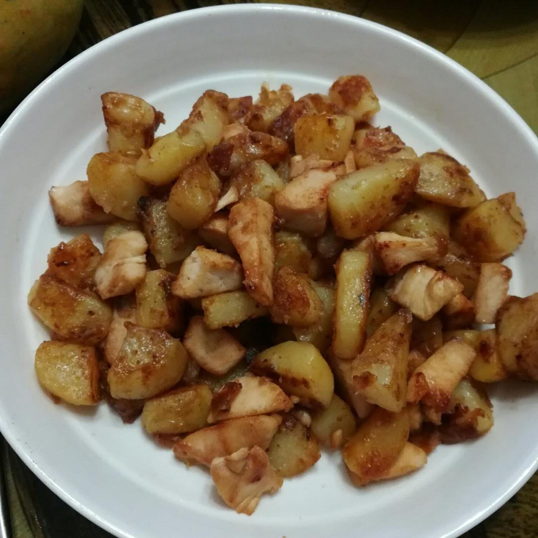 一道怎么做都好吃的干煎土豆鸡丁（红烧，咖喱，椒盐，孜然）